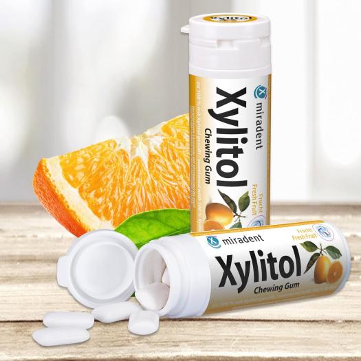 Chicles de Xylitol Sabor Frutas Miradent Bote 30uds