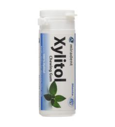 Chicles de Xylitol Sabor Menta Miradent Bote 30uds