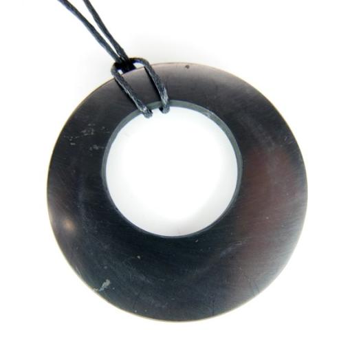 Colgante de Shungit Círculo Agujereado